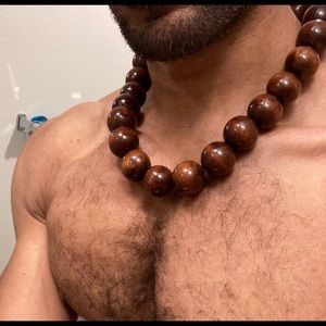 Chunky brown bead necklace